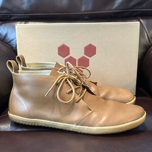 Vivo Gobi 4 tan leather barefoot boots EU46